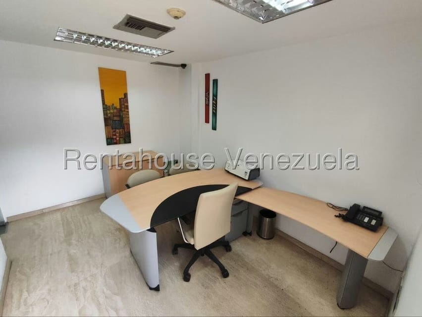 Comercial (Oficina) en Alquiler en Vista Alegre, Distrito Metropolitano - 20