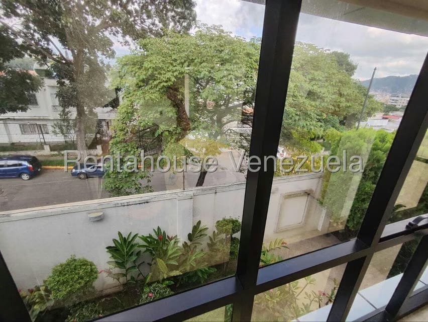 Comercial (Oficina) en Alquiler en Vista Alegre, Distrito Metropolitano - 41