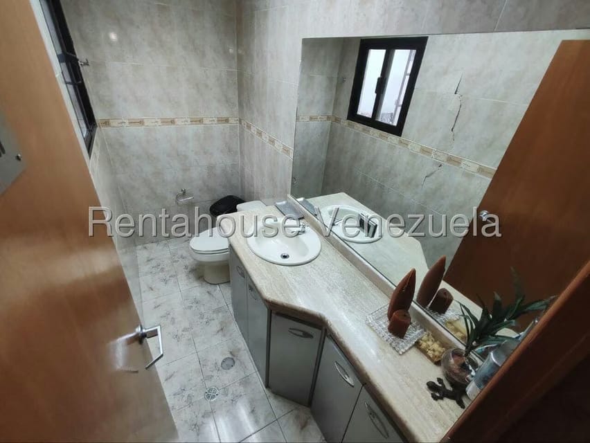 Comercial (Oficina) en Alquiler en Vista Alegre, Distrito Metropolitano - 46