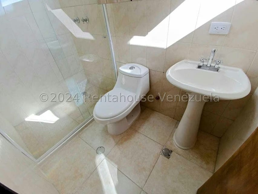 Apartamento (1 Nivel) en Venta en Parroquia Catedral, Lara - 25