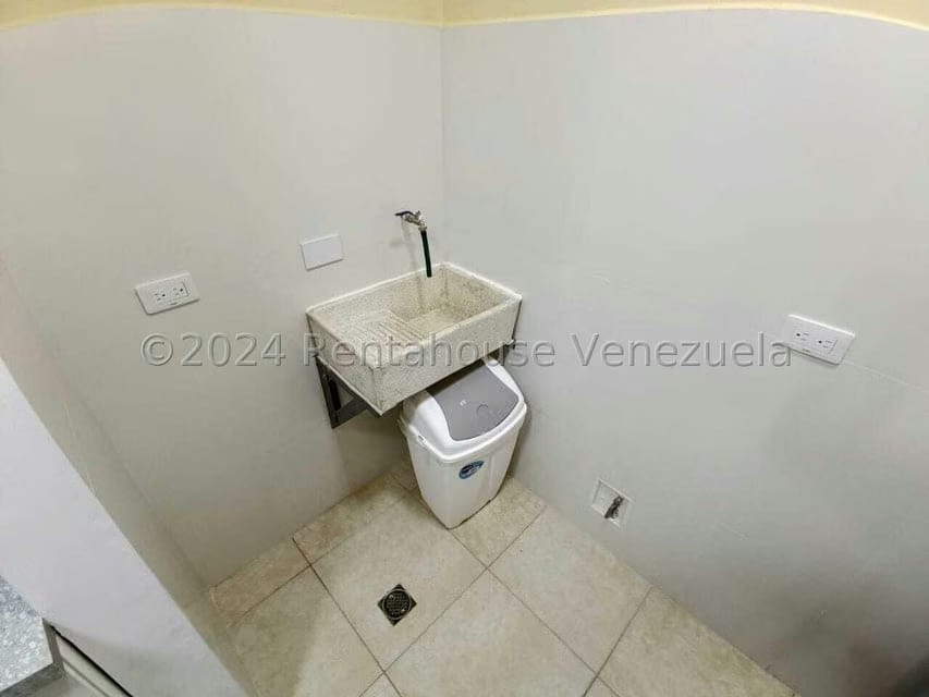 Apartamento (1 Nivel) en Venta en Parroquia Catedral, Lara - 28