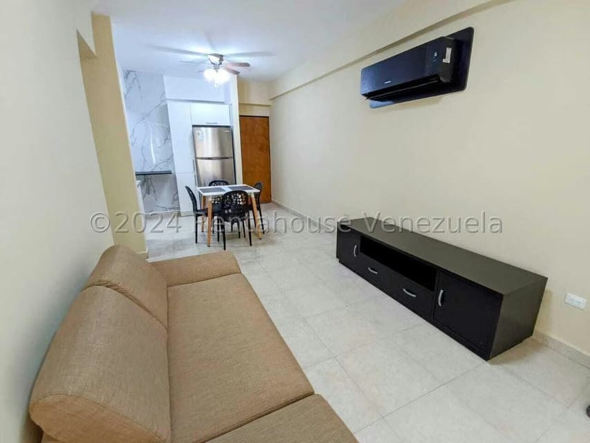 Apartamento (1 Nivel) en Venta en Parroquia Catedral, Lara - 8