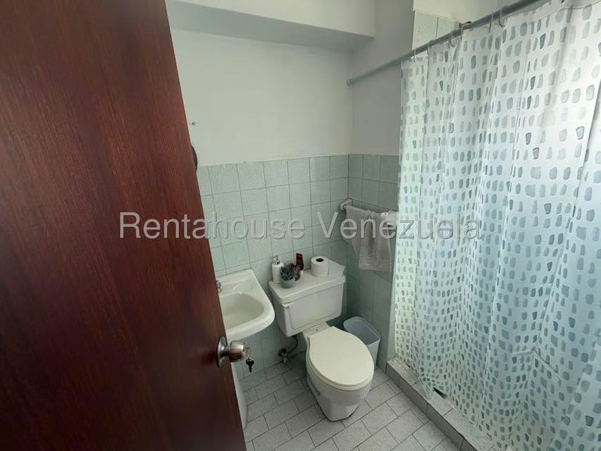 Apartamento (1 Nivel) en Venta en San Bernardino, Distrito Metropolitano - 11