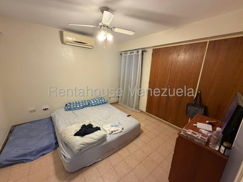 Apartamento (1 Nivel) en Venta en San Bernardino, Distrito Metropolitano - 14