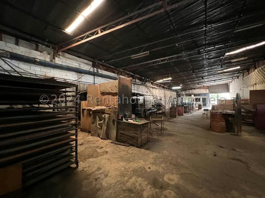 Comercial (Galpon - Deposito) en Venta en La Yaguara, Distrito Metropolitano - 13