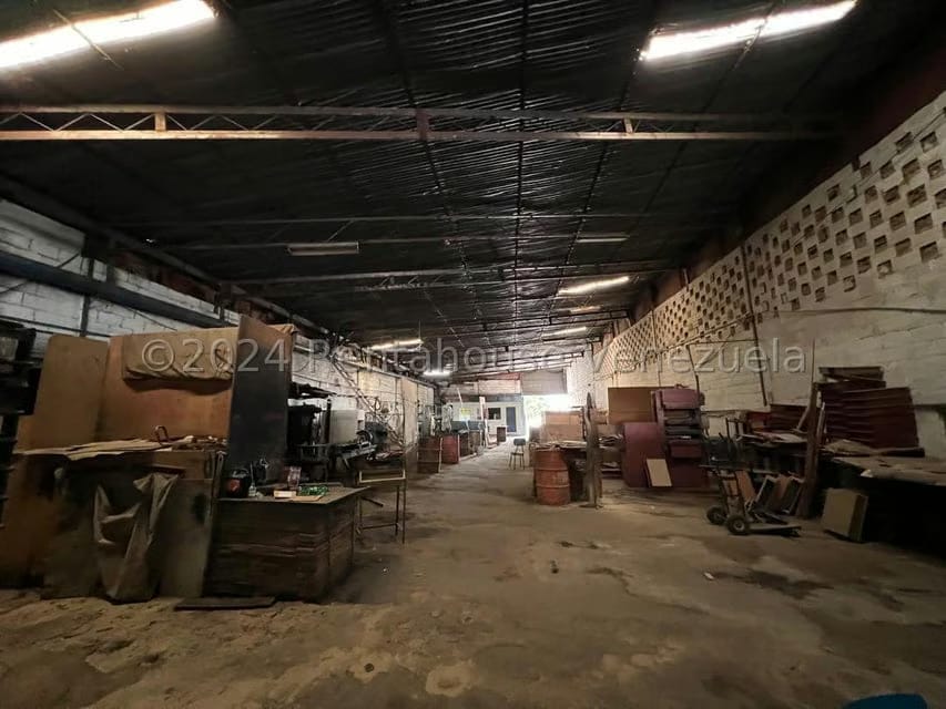 Comercial (Galpon - Deposito) en Venta en La Yaguara, Distrito Metropolitano - 16