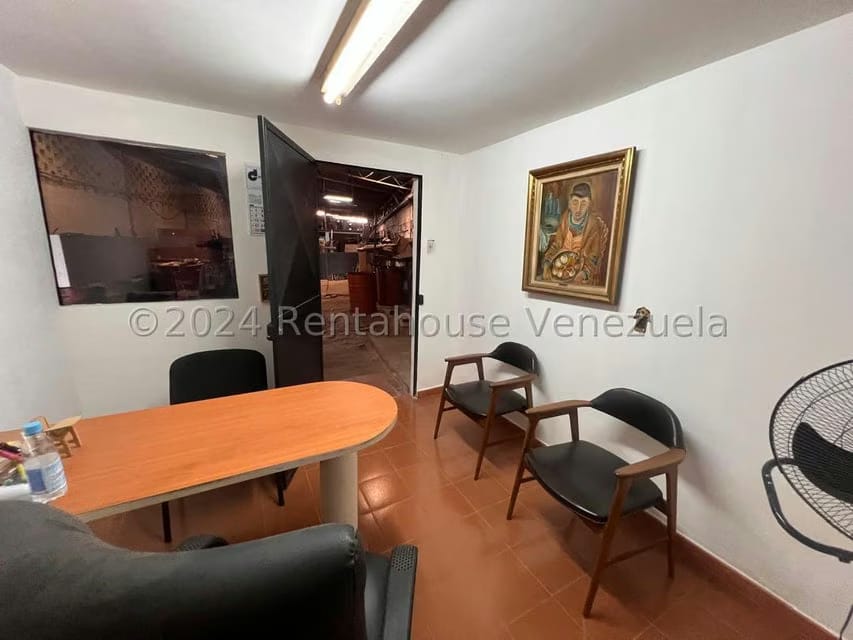 Comercial (Galpon - Deposito) en Venta en La Yaguara, Distrito Metropolitano - 4
