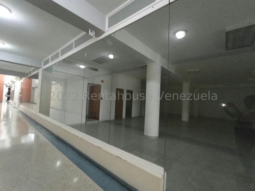 Comercial (Local Comercial) en Alquiler en Castillito, Carabobo - 2