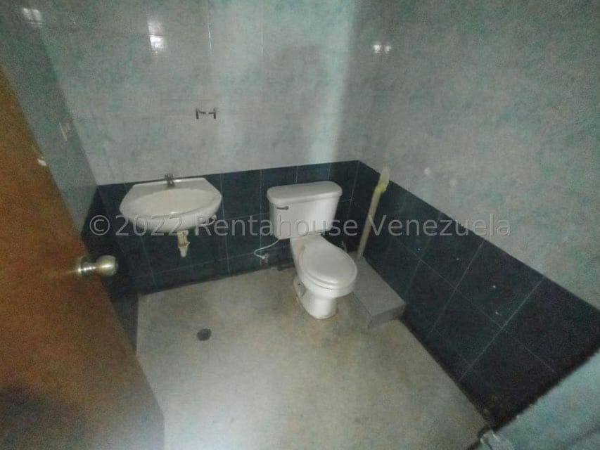 Comercial (Local Comercial) en Alquiler en Castillito, Carabobo - 14