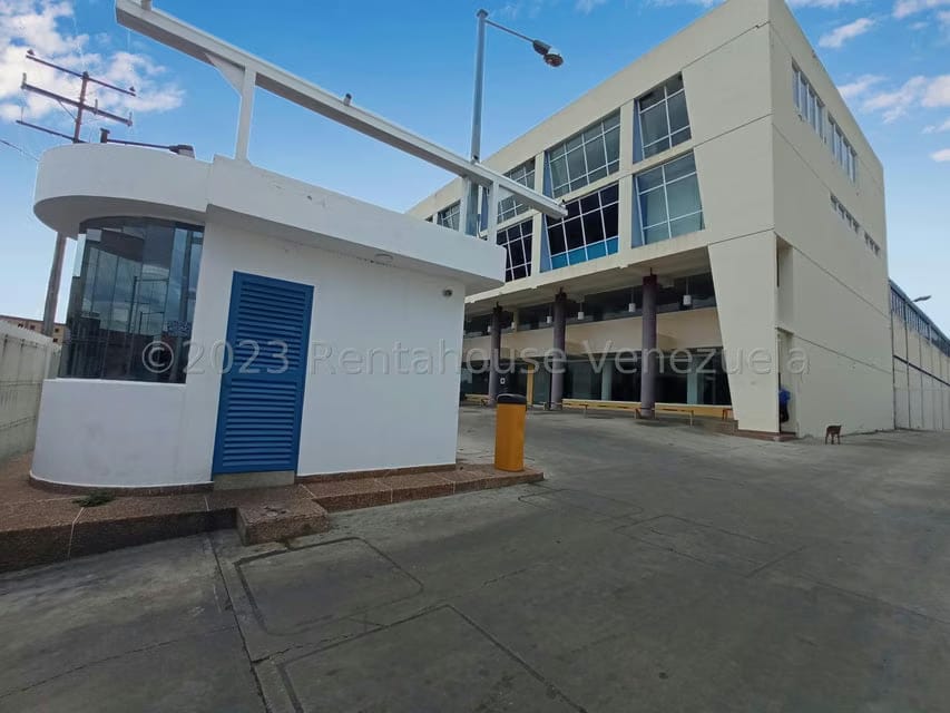 Comercial (Local Comercial) en Alquiler en Castillito, Carabobo - 16