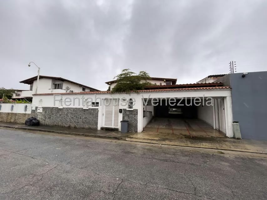 Casa (Multipes Niveles) en Venta en Santa Paula, Distrito Metropolitano