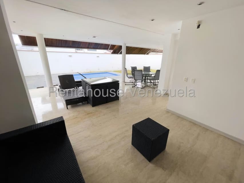 Casa (Multipes Niveles) en Venta en Santa Paula, Distrito Metropolitano - 20