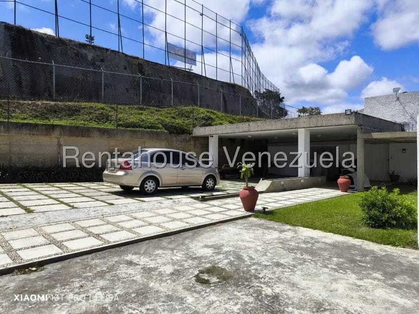 Casa (Multipes Niveles) en Venta en Alto Hatillo, Distrito Metropolitano - 2