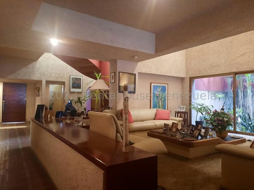 Casa (Duplex) en Venta en La Floresta, Distrito Metropolitano - 13