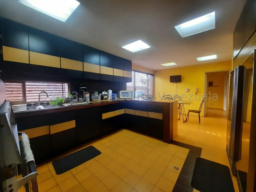 Casa (Duplex) en Venta en La Floresta, Distrito Metropolitano - 20