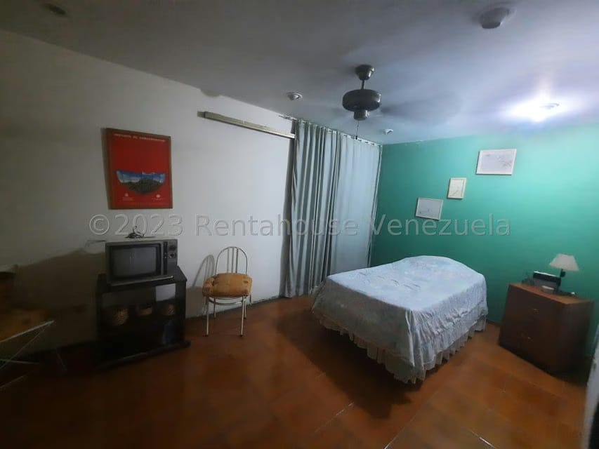 Casa (Duplex) en Venta en La Floresta, Distrito Metropolitano - 32