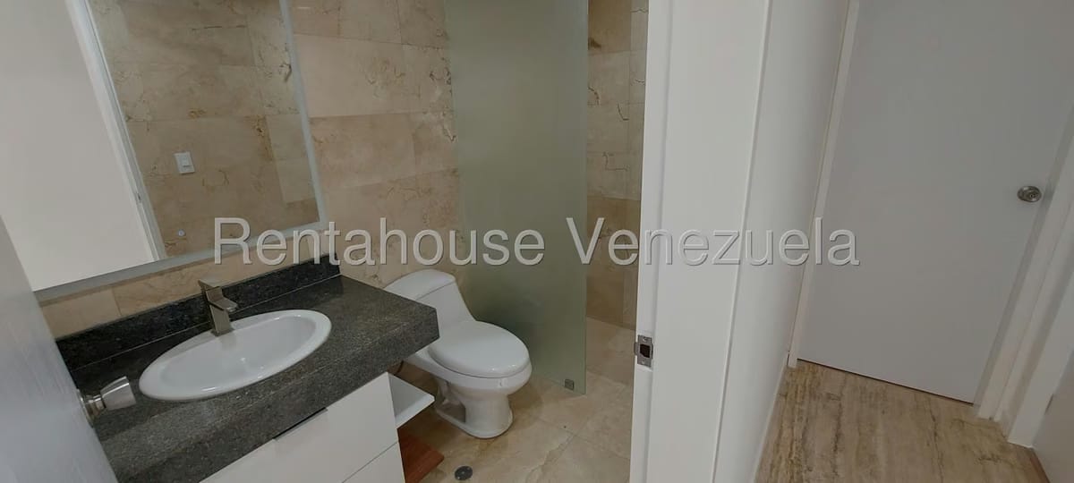 Apartamento (1 Nivel) en Alquiler en La Lagunita Country Club, Distrito Metropolitano - 11