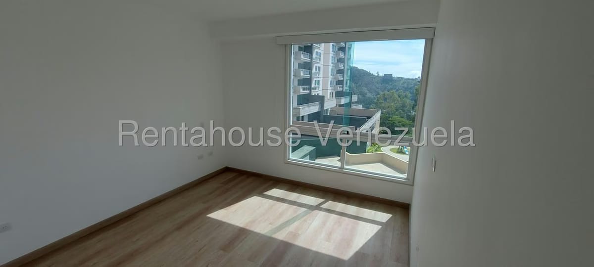 Apartamento (1 Nivel) en Alquiler en La Lagunita Country Club, Distrito Metropolitano - 6