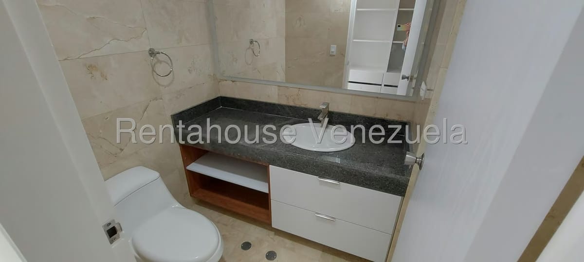 Apartamento (1 Nivel) en Alquiler en La Lagunita Country Club, Distrito Metropolitano - 8