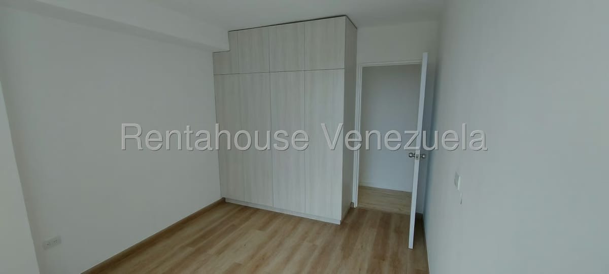 Apartamento (1 Nivel) en Alquiler en La Lagunita Country Club, Distrito Metropolitano - 10