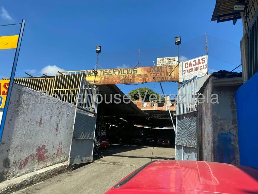 Comercial (Local Comercial) en Venta en Antimano, Distrito Metropolitano - 3