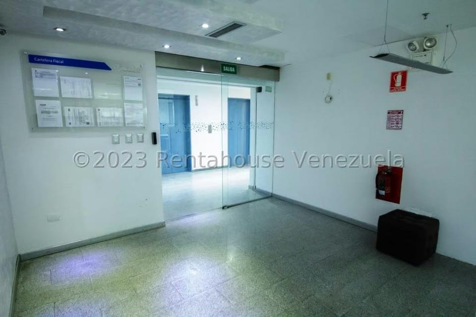 Comercial (Oficina) en Venta en Macaracuay, Distrito Metropolitano - 4