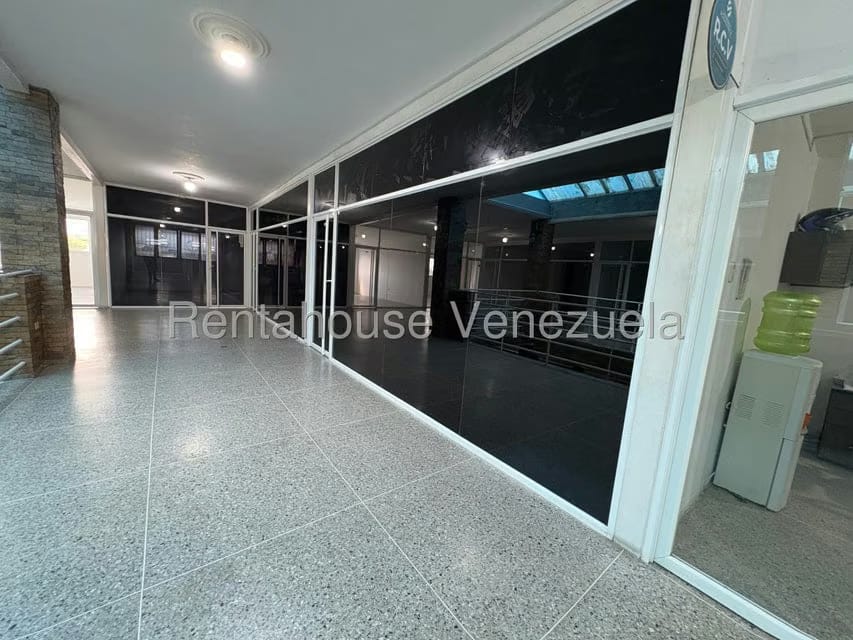 Comercial (Local Comercial) en Alquiler en Parroquia Juan de Villegas, Lara