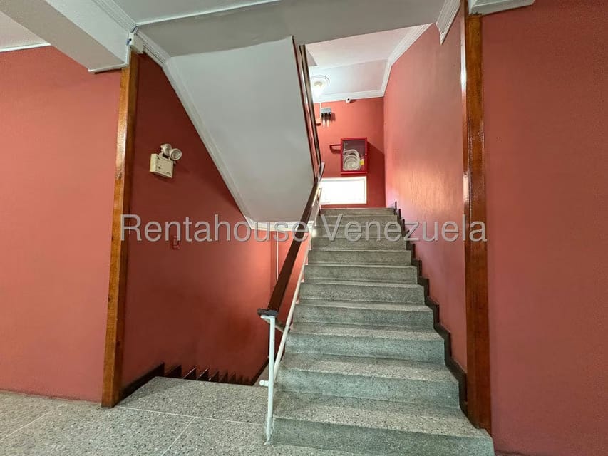 Comercial (Local Comercial) en Alquiler en Parroquia Juan de Villegas, Lara - 7