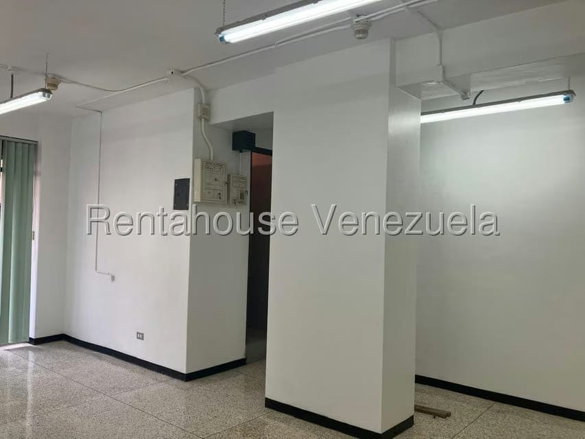 Comercial (Local Comercial) en Alquiler en Parroquia Altagracia, Distrito Metropolitano - 5