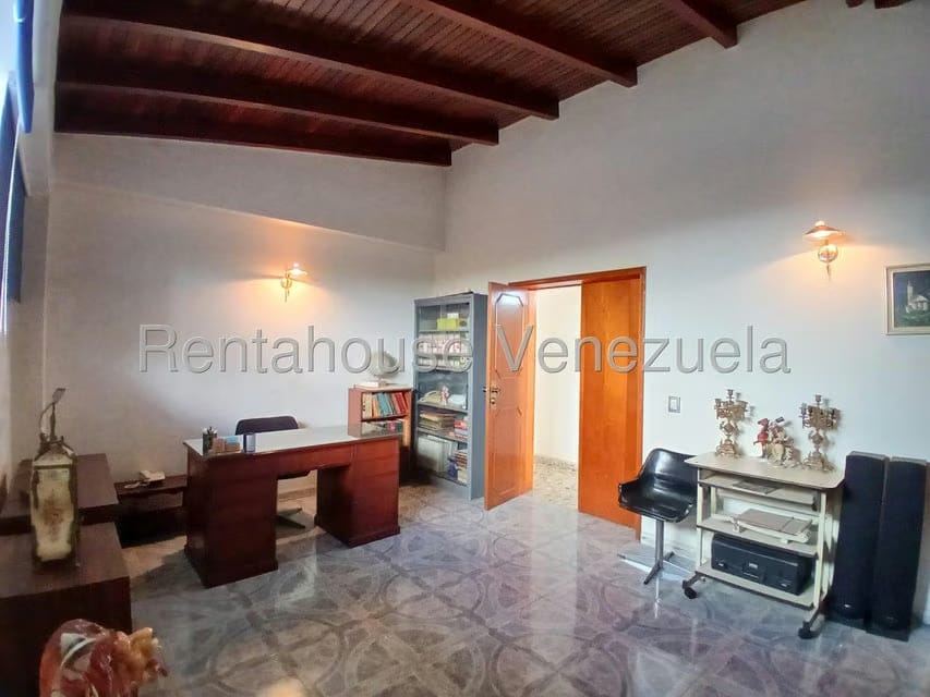 Casa (Duplex) en Venta en La Trinidad, Distrito Metropolitano - 18