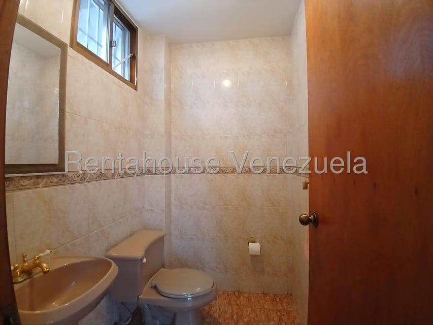 Casa (Duplex) en Venta en La Trinidad, Distrito Metropolitano - 24