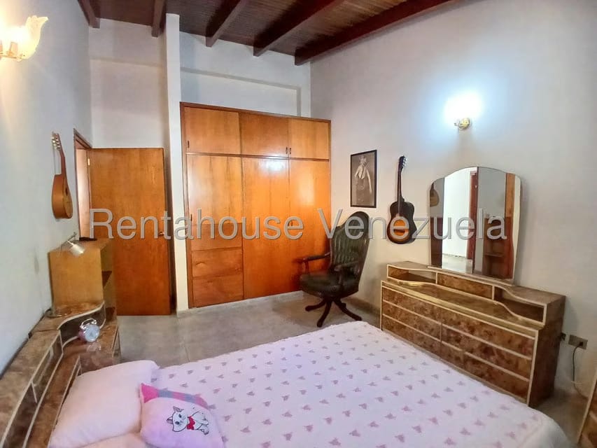 Casa (Duplex) en Venta en La Trinidad, Distrito Metropolitano - 39