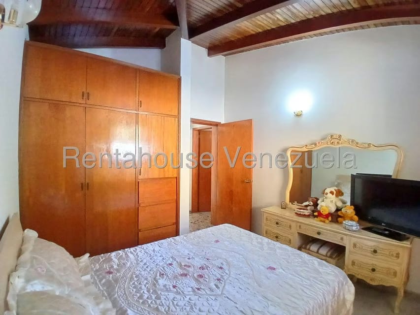 Casa (Duplex) en Venta en La Trinidad, Distrito Metropolitano - 41