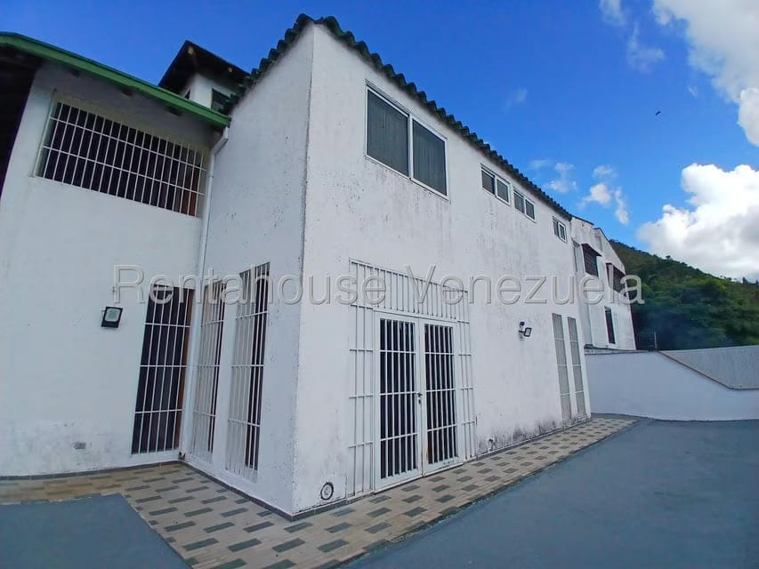 Casa (Duplex) en Venta en La Trinidad, Distrito Metropolitano - 57
