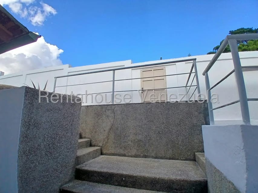 Casa (Duplex) en Venta en La Trinidad, Distrito Metropolitano - 60