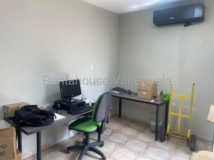 Casa (1 Nivel) en Alquiler en Mariperez, Distrito Metropolitano - 16