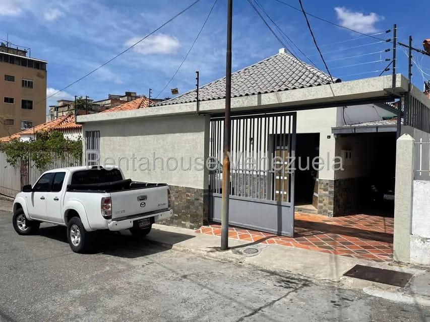 Casa (1 Nivel) en Alquiler en Mariperez, Distrito Metropolitano - 18