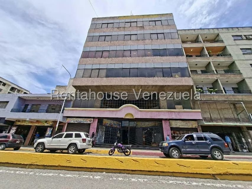 Comercial (Local Comercial) en Alquiler en Centro, Aragua