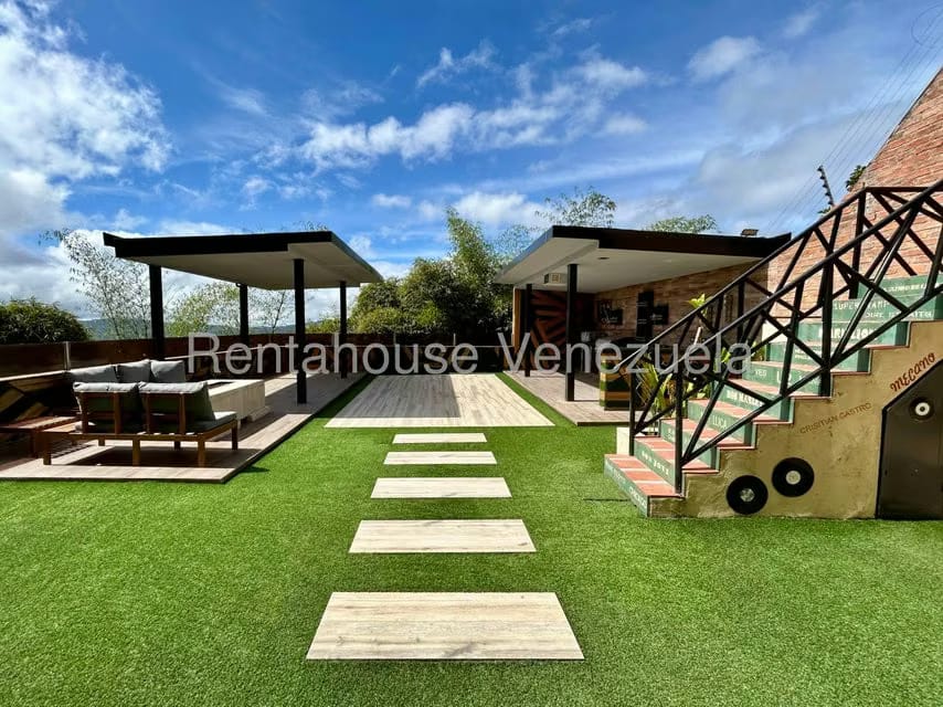 Casa (Multipes Niveles) en Venta en Los Guayabitos, Distrito Metropolitano - 21