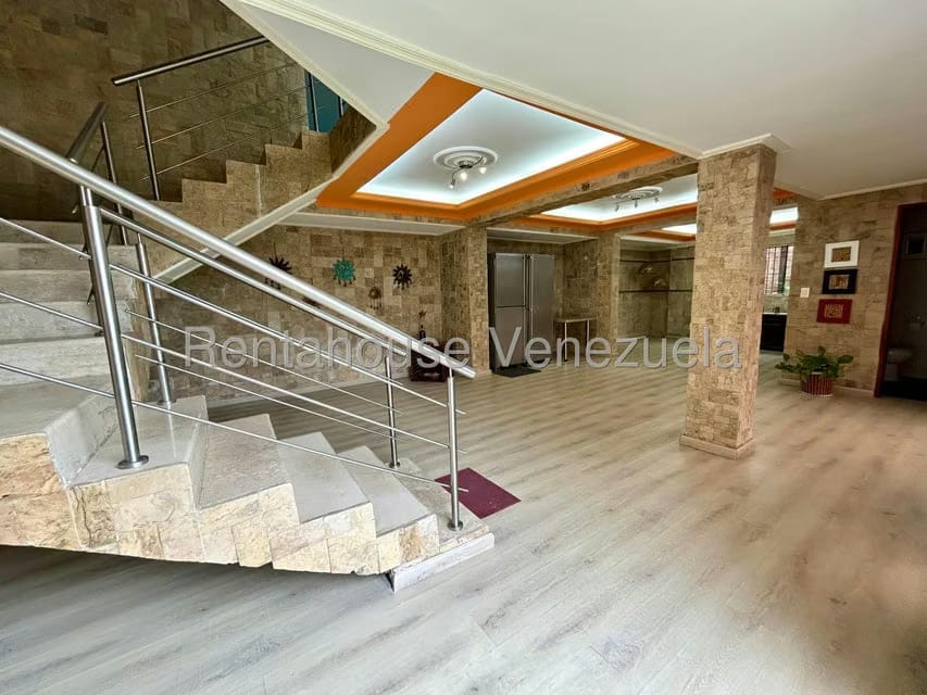 Casa (Multipes Niveles) en Venta en Los Guayabitos, Distrito Metropolitano - 23