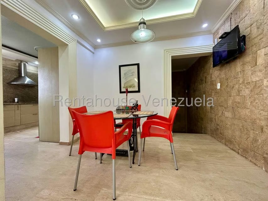 Casa (Multipes Niveles) en Venta en Los Guayabitos, Distrito Metropolitano - 36