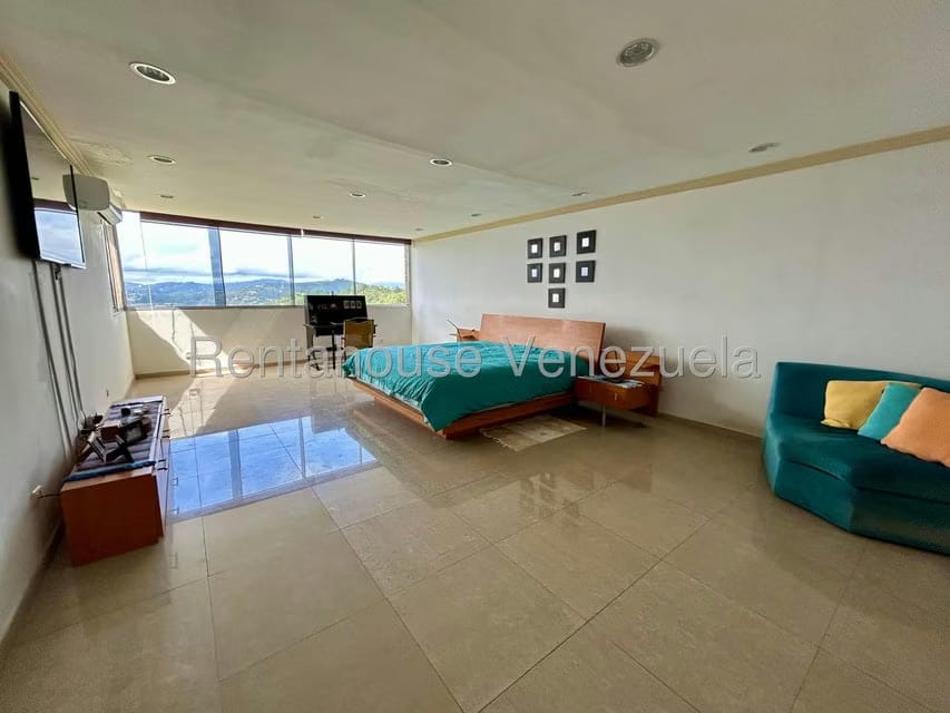 Casa (Multipes Niveles) en Venta en Los Guayabitos, Distrito Metropolitano - 42
