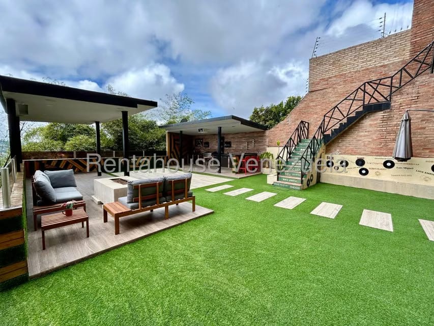 Casa (Multipes Niveles) en Venta en Los Guayabitos, Distrito Metropolitano - 8