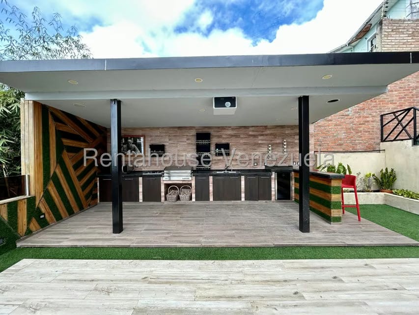 Casa (Multipes Niveles) en Venta en Los Guayabitos, Distrito Metropolitano - 10