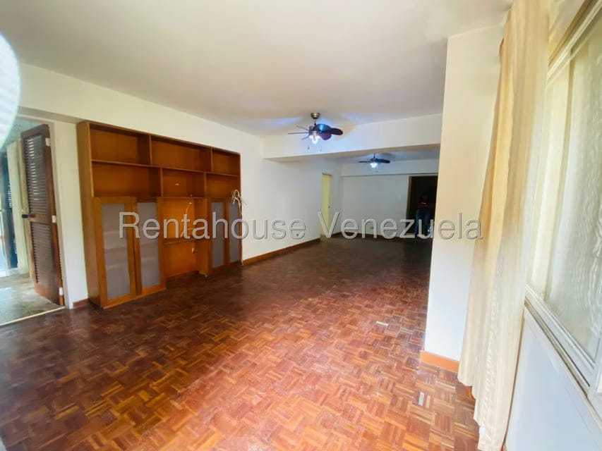 Apartamento (1 Nivel) en Alquiler en Colinas de La California, Distrito Metropolitano - 5