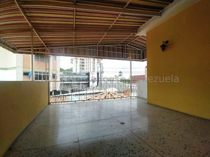 Casa (Duplex) en Venta en Del Este, Lara - 23