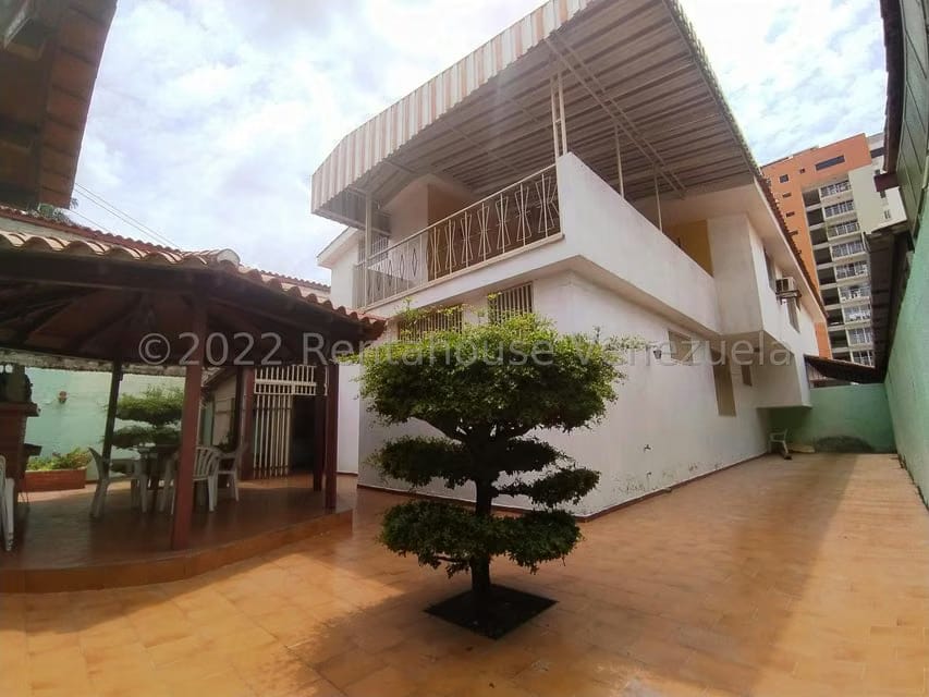 Casa (Duplex) en Venta en Del Este, Lara - 34