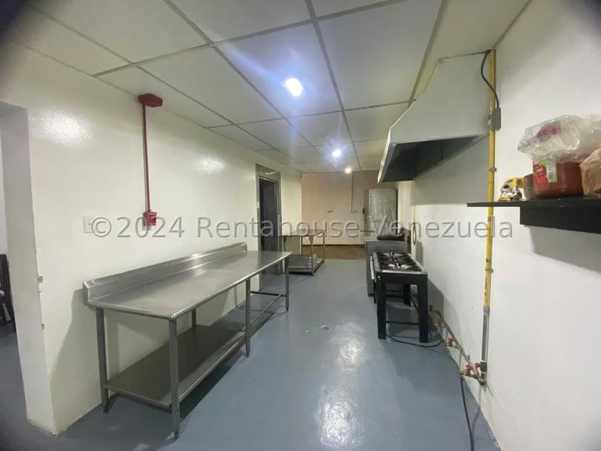 Comercial (Local Comercial) en Alquiler en Bello Monte, Distrito Metropolitano - 9