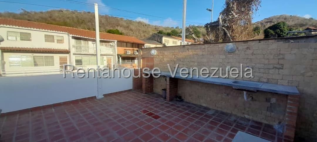 Townhouse (Multiples Niveles) en Alquiler en Santa Isabel, Nueva Esparta - 2