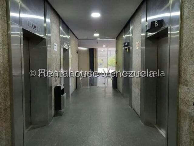 Comercial (Oficina) en Venta en Prados del Este, Distrito Metropolitano - 3